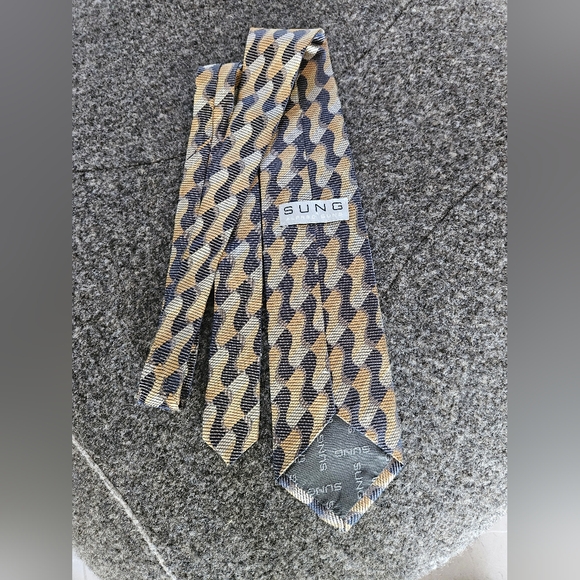 Sung Alfred Sung Silk Tie - Picture 4 of 8